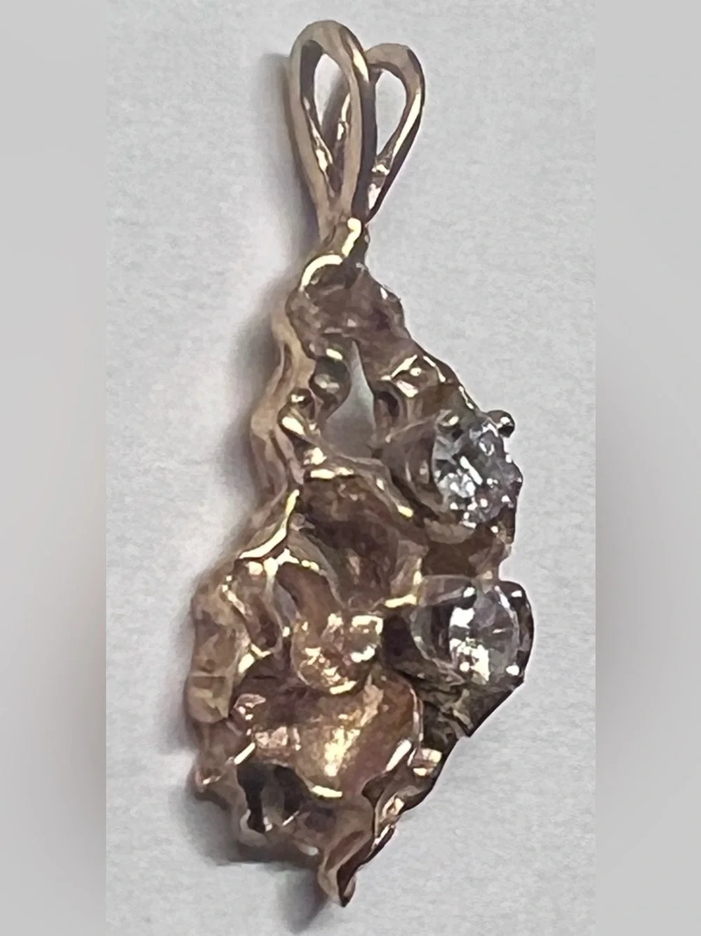 14K charm 2.7g diamond duo yellow gold Nugget pendant late 70s vintage authentic
